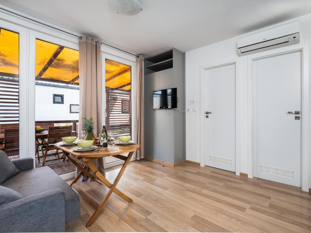 Salve Croatia Mobile Homes In Amadria Park Trogir 希杰·弗朗吉卡 外观 照片